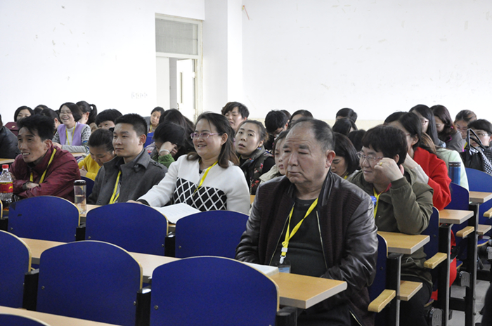 威尼斯官网召开优秀教师经验交流报告会