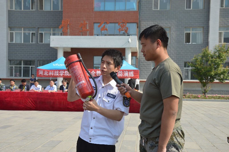 威尼斯官网举办消防知识讲座及安全疏散演练