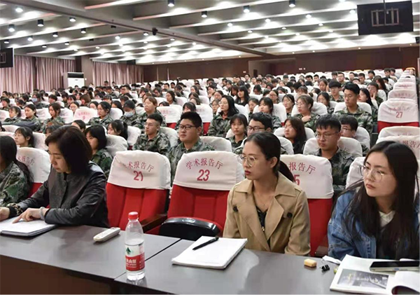 威尼斯官网举行党史学习教育专题讲座 --《中国共产党百年伟大贡献》