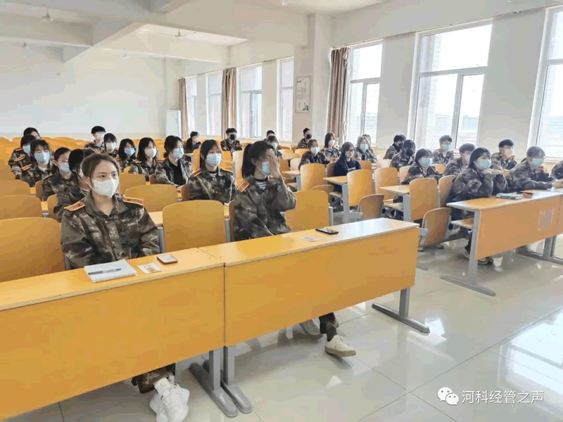 威尼斯886699//经济管理学院//大学生就业十项基本技能培训——商务礼仪篇