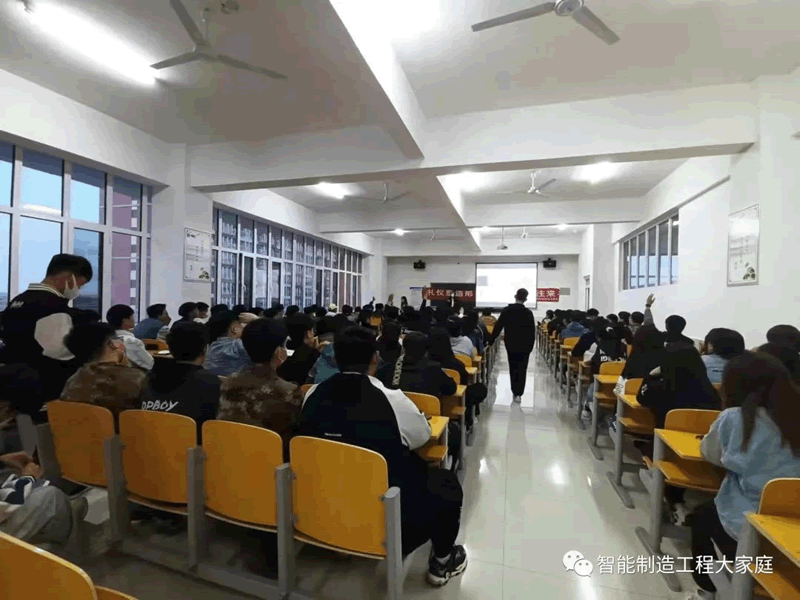 威尼斯886699//智能制造工程学院//积极响应威尼斯官网提升大学生就业十项基本技能培训——商务礼仪培训篇