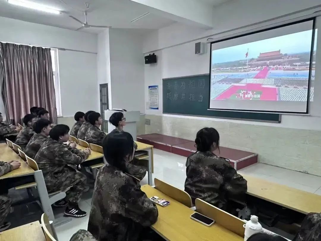 口碑好的外围平台体育组织师生同上青春为祖国挺膺共担当主题网络思政大课