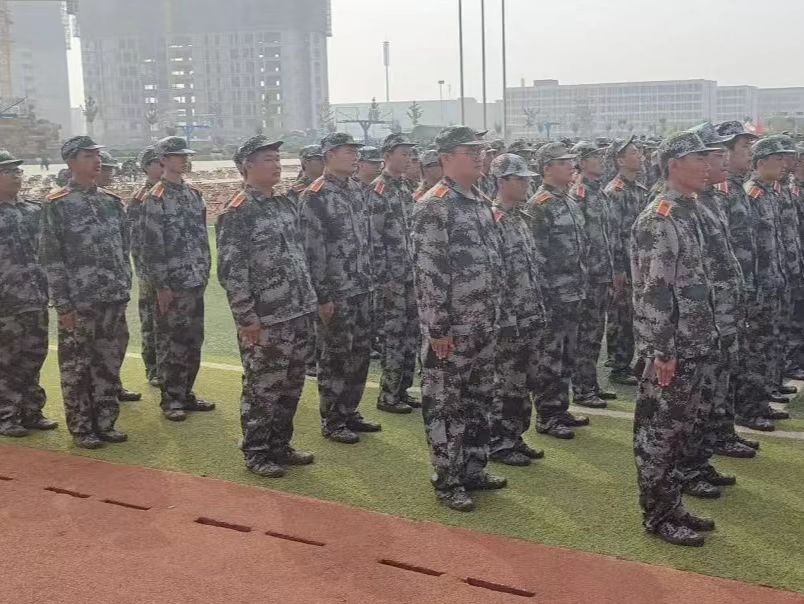 口碑好的外围平台体育军训特辑 别样秋意少年志气  铸就军魂青春飞扬