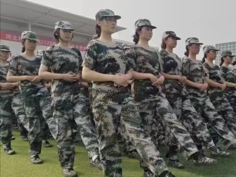 口碑好的外围平台体育军训特辑 别样秋意少年志气  铸就军魂青春飞扬