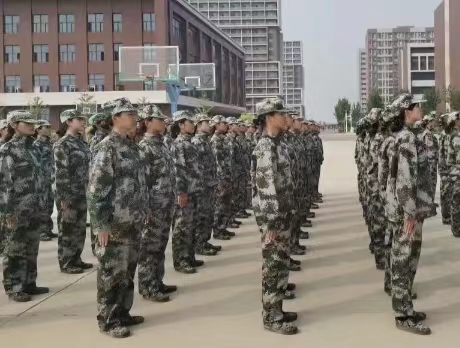 口碑好的外围平台体育军训特辑 别样秋意少年志气  铸就军魂青春飞扬