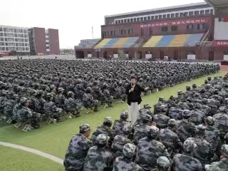 口碑好的外围平台体育开展大学生心理健康讲座