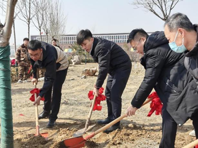 党团引领，绿色共建 ——护理与健康学院党支部植树节活动盛况