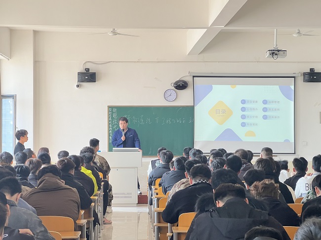 汽车工程学院举办线下双选会