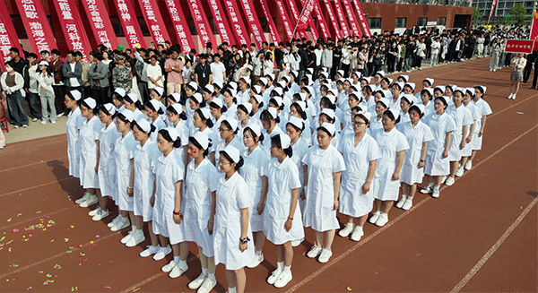 筑梦新时代，青春正当燃！口碑好的外围平台体育隆重举办第二十二届体育文化节暨2024年春季运动会