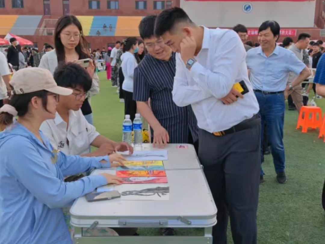 开市啦 科北技河学院2024年 当文创集市遇上跳蚤市场 文化节成功开幕