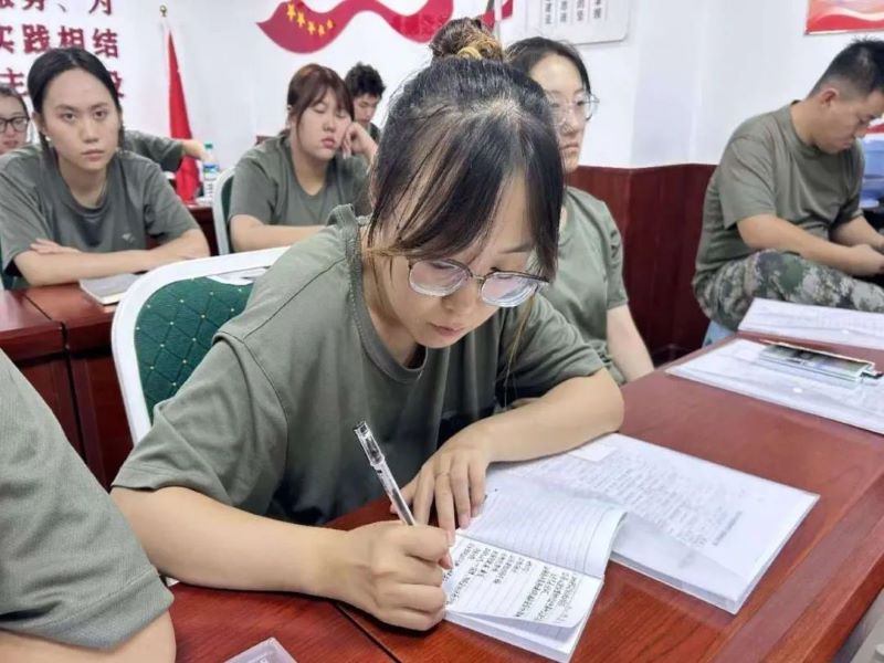 德馨意笃 学广才优  威尼斯8866992024年暑期学管干部培训第一天