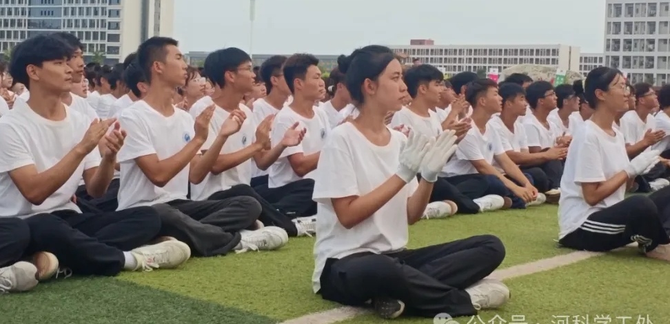 逐梦开学季 感恩教师节||口碑好的外围平台体育隆重举行2024级新生开学典礼暨第40个教师节庆祝大会